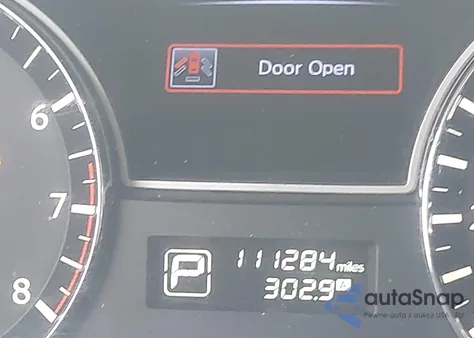 2014 Nissan Pathfinder S z USA, uszkodzony, nr VIN 5N1AR2MM1EC714952